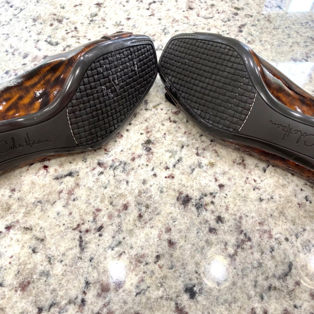 Cole Haan Sydney Pump Tortoise Patent - Picture 5 of 7